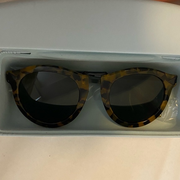 NWOT Karen Walker Tortoise Sunglasses - Picture 5 of 9